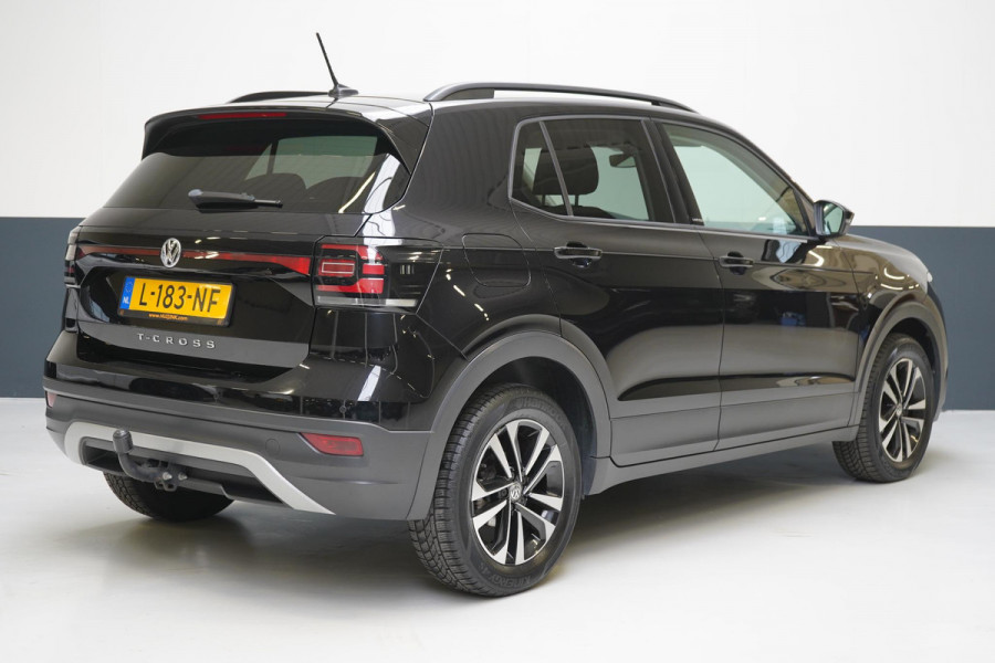 Volkswagen T-Cross 1.0 TSi 115pk United | Navigatie | Trekhaak | All-seasonbanden | Blind-Spot | Adaptive cruise