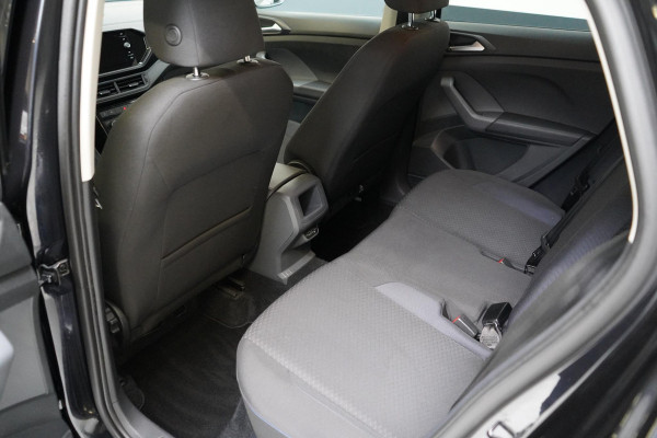 Volkswagen T-Cross 1.0 TSi 115pk United | Navigatie | Trekhaak | All-seasonbanden | Blind-Spot | Adaptive cruise