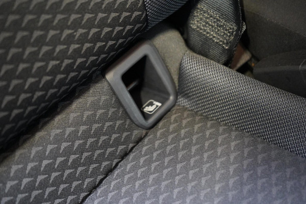 Volkswagen T-Cross 1.0 TSi 115pk United | Navigatie | Trekhaak | All-seasonbanden | Blind-Spot | Adaptive cruise