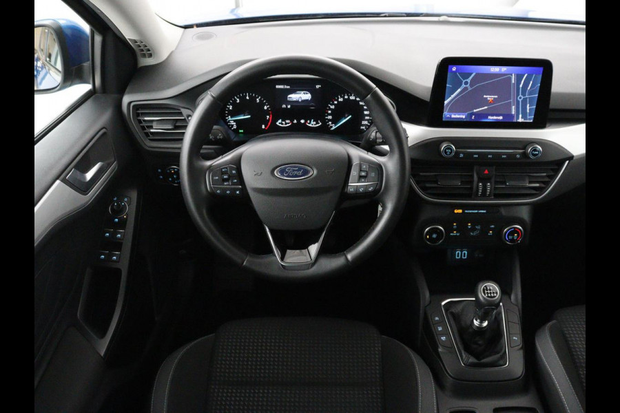 Ford Focus 1.0 EcoBoost Hybrid Trend Edition | 60.600km NAP | Trekhaak | Camera | Carplay | Navigatie | Full LED | Parkeerhulp | Airco | Cruise control | Bluetooth