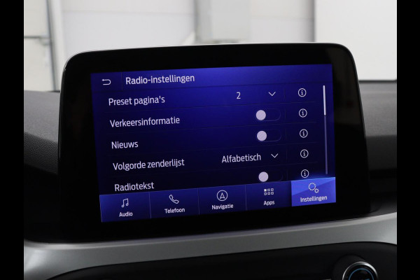 Ford Focus 1.0 EcoBoost Hybrid Trend Edition | 60.600km NAP | Trekhaak | Camera | Carplay | Navigatie | Full LED | Parkeerhulp | Airco | Cruise control | Bluetooth