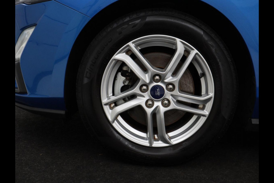 Ford Focus 1.0 EcoBoost Hybrid Trend Edition | 60.600km NAP | Trekhaak | Camera | Carplay | Navigatie | Full LED | Parkeerhulp | Airco | Cruise control | Bluetooth