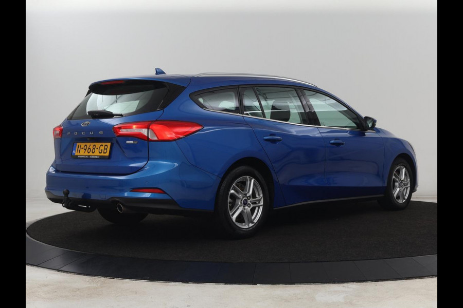 Ford Focus 1.0 EcoBoost Hybrid Trend Edition | 60.600km NAP | Trekhaak | Camera | Carplay | Navigatie | Full LED | Parkeerhulp | Airco | Cruise control | Bluetooth