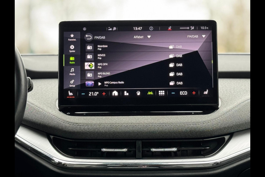 Škoda ENYAQ iV 80, achteruitrijcamera, stoel-stuurverwarming, trekhaak,1/2 lederen sportinterieur, 1 e eigenaar, NL auto met nap