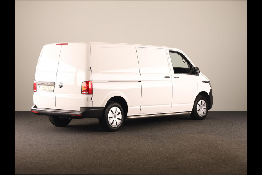 Volkswagen Transporter 2.0 TDI L2H1 28 Comfortline 110 pk | Verlengde garantie | Navigatie via App | Parkeersensoren achter | Cruise control |