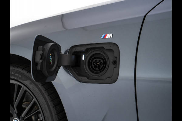 BMW 3 Serie Touring 320e M-Sportpack Business Edition Plus (Plug-In) (INCL-BTW) *PANO | LASER-LED | LEATHER | HEATED-SPORTSEATS | HARMAN/KARDON | VIRTUAL-COCKPIT | AMBIENT-LIGHT | NAVI-FULLMAP | DAB+ | 18''ALU*