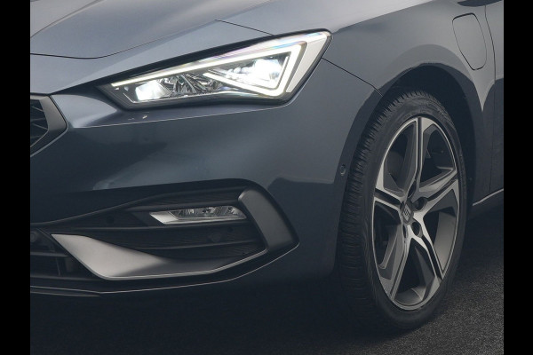 Seat Leon Sportstourer 1.4 TSI eHybrid FR Plug In Hybrid 204pk PHEV | Adaptive Cruise | Virtual | Camera | Keyless | Stuur & Stoelverwamring | 18"L.M | Apple Carplay | BLIS |