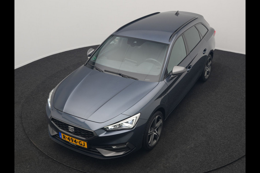 Seat Leon Sportstourer 1.4 TSI eHybrid FR Plug In Hybrid 204pk PHEV | Adaptive Cruise | Virtual | Camera | Keyless | Stuur & Stoelverwamring | 18"L.M | Apple Carplay | BLIS |