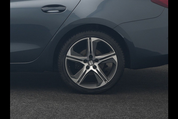 Seat Leon Sportstourer 1.4 TSI eHybrid FR Plug In Hybrid 204pk PHEV | Adaptive Cruise | Virtual | Camera | Keyless | Stuur & Stoelverwamring | 18"L.M | Apple Carplay | BLIS |