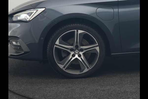 Seat Leon Sportstourer 1.4 TSI eHybrid FR Plug In Hybrid 204pk PHEV | Adaptive Cruise | Virtual | Camera | Keyless | Stuur & Stoelverwamring | 18"L.M | Apple Carplay | BLIS |