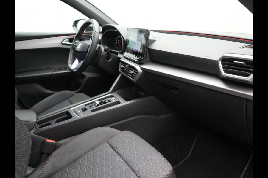 Seat Leon Sportstourer 1.4 TSI eHybrid FR Plug In Hybrid 204pk PHEV | Adaptive Cruise | Virtual | Camera | Keyless | Stuur & Stoelverwamring | 18"L.M | Apple Carplay | BLIS |