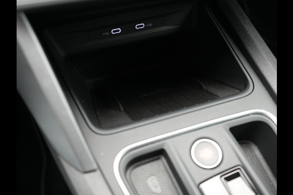 Seat Leon Sportstourer 1.4 TSI eHybrid FR Plug In Hybrid 204pk PHEV | Adaptive Cruise | Virtual | Camera | Keyless | Stuur & Stoelverwamring | 18"L.M | Apple Carplay | BLIS |