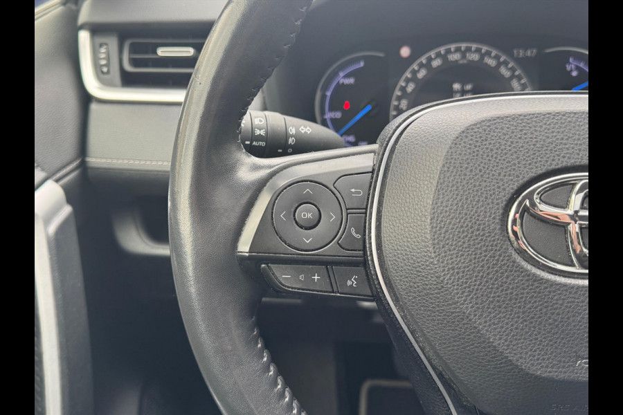 Toyota RAV4 2.5 Hybrid Style | Panoramadak, Dodehoekherkenning, 18 inch, Parkeersensoren, Stoel + Stuurverwarming