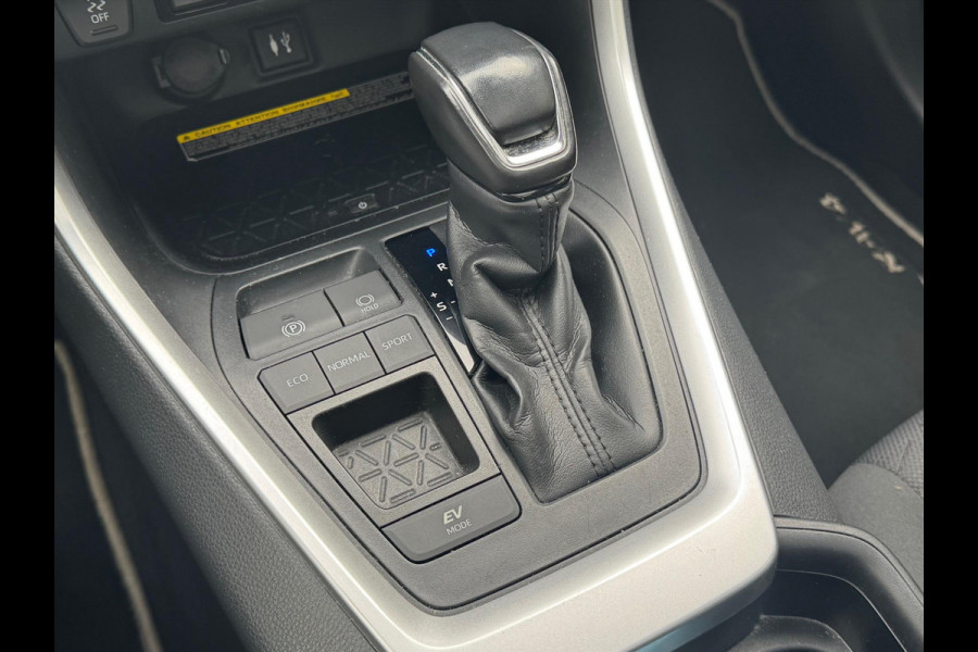 Toyota RAV4 2.5 Hybrid Style | Panoramadak, Dodehoekherkenning, 18 inch, Parkeersensoren, Stoel + Stuurverwarming