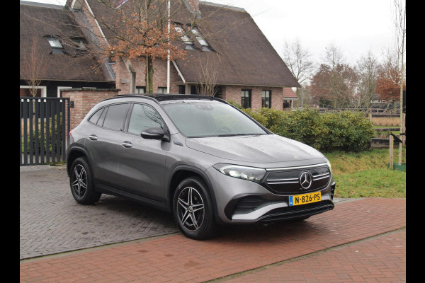 Mercedes-Benz EQA 250 Business Solution AMG 67 kWh | SOH 97% | Panoramadak | Head-Up Display | 360 Camera | Sfeerverlichting | NL-Auto |