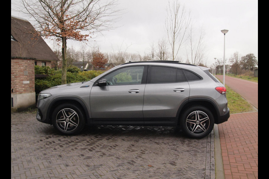 Mercedes-Benz EQA 250 Business Solution AMG 67 kWh | SOH 97% | Panoramadak | Head-Up Display | 360 Camera | Sfeerverlichting | NL-Auto |