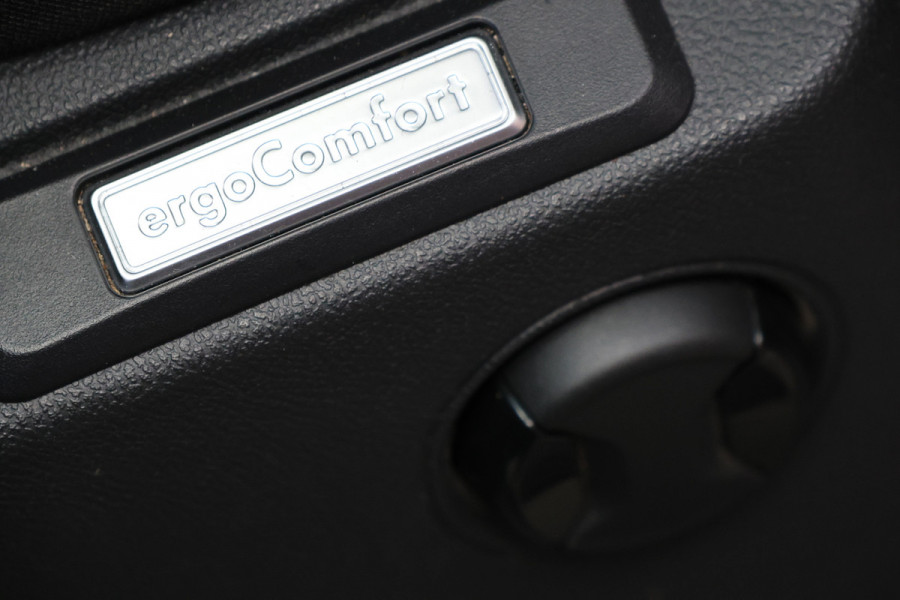 Volkswagen Caddy Cargo 2.0 TDI DSG R-Line | ACC | Side Assist | Lane Assist | Virtual Cockpit | Camera | CarPlay | Stoelverwarming | LED Koplampen | Sidebars | Spoilerkit | DAB | Fabrieksgarantie | Facelift model | BPM Vrij