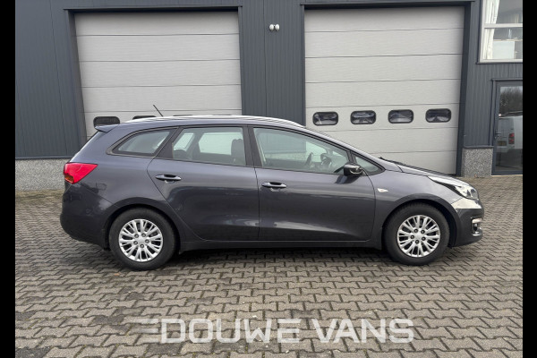 Kia Ceed Attract Airco 1.4 Stuurverwarm. Hill Assist Isofix