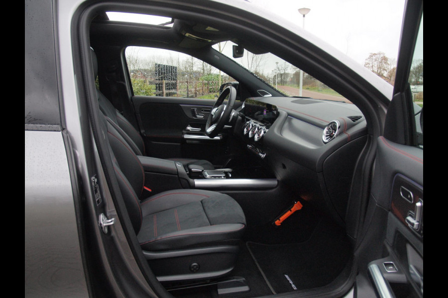Mercedes-Benz EQA 250 Business Solution AMG 67 kWh | SOH 97% | Panoramadak | Head-Up Display | 360 Camera | Sfeerverlichting | NL-Auto |