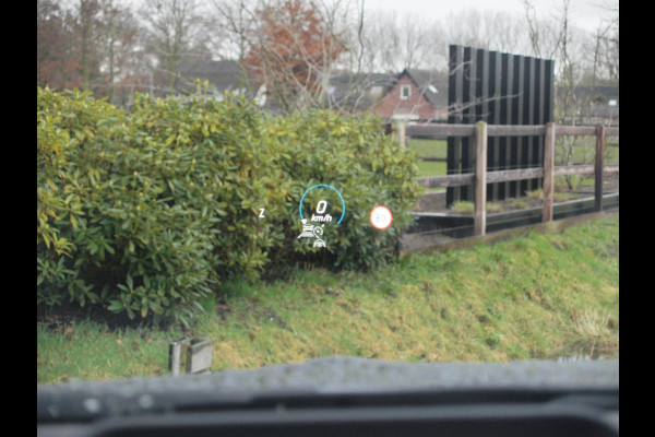 Mercedes-Benz EQA 250 Business Solution AMG 67 kWh | SOH 97% | Panoramadak | Head-Up Display | 360 Camera | Sfeerverlichting | NL-Auto |