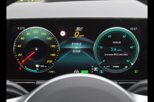 Mercedes-Benz EQA 250 Business Solution AMG 67 kWh | SOH 97% | Panoramadak | Head-Up Display | 360 Camera | Sfeerverlichting | NL-Auto |