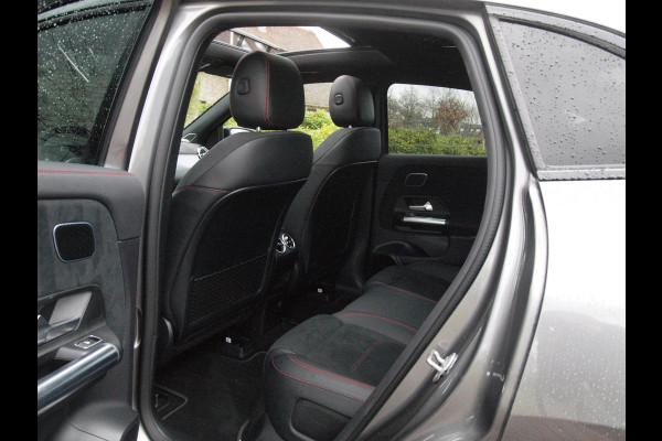 Mercedes-Benz EQA 250 Business Solution AMG 67 kWh | SOH 97% | Panoramadak | Head-Up Display | 360 Camera | Sfeerverlichting | NL-Auto |