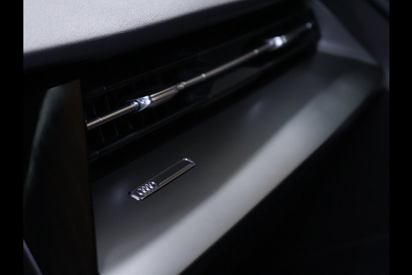 Audi A3 Sportback 35 TFSI Sport [VIRTUAL COCKPIT, SPORTSTOELEN, CRUISE CONTROL, APPLE CARPLAY, ANDROID AUTO, CLIMATE CONTROL, FLIPPERS, NAVIGATIE, NIEUWSTAAT]