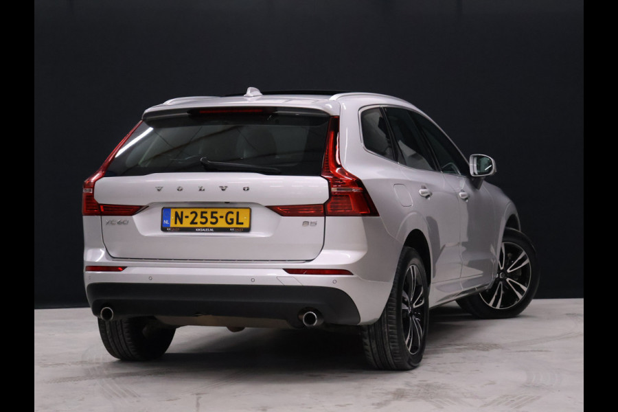 Volvo XC60 2.0 B5 Momentum Exclusive [TREKHAAK, SCHUIFKANTELDAK, MEMORY SEATS, ADAPTIVE CRUISE CONTROL, APPLE CARPLAY, ANDROID AUTO, HARMAN/KARDON, HUD, 360 CAMERA, NIEUWSTAAT]