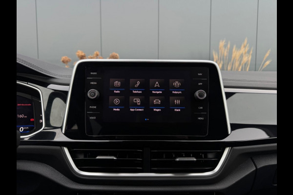 Volkswagen T-Roc 1.5 TSI R-Line 11-2025 IQ LIGHT NAVI CAMERA CLIMATE SPORTVELGEN