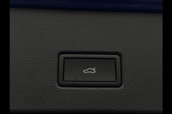 Volkswagen T-Roc 1.5 TSI R-Line 11-2025 IQ LIGHT NAVI CAMERA CLIMATE SPORTVELGEN