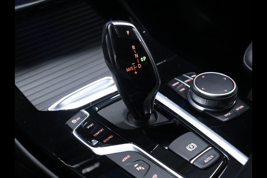 BMW X3 xDrive30e eDrive M Sport [SCHUIFKANTELDAK, ADAPTIVE CRUISE CONTROL, TREKHAAK, APPLE CARPLAY, ANDROID AUTO, HUD, 360 CAMERA, PDC V+A, CLIIMATE CONTROL, NIEUWSTAAT]