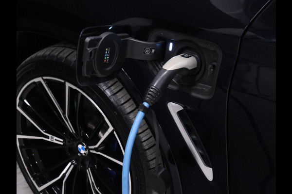 BMW X3 xDrive30e eDrive M Sport [SCHUIFKANTELDAK, ADAPTIVE CRUISE CONTROL, TREKHAAK, APPLE CARPLAY, ANDROID AUTO, HUD, 360 CAMERA, PDC V+A, CLIIMATE CONTROL, NIEUWSTAAT]