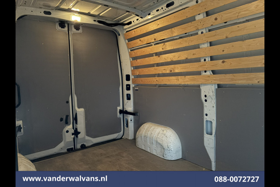 Renault Master 2.3 dCi 136pk L2H2 Euro6 Airco | Camera | Navigatie | LED | 2500kg Trekhaak | Cruisecontrol Parkeersensoren, Bijrijdersbank