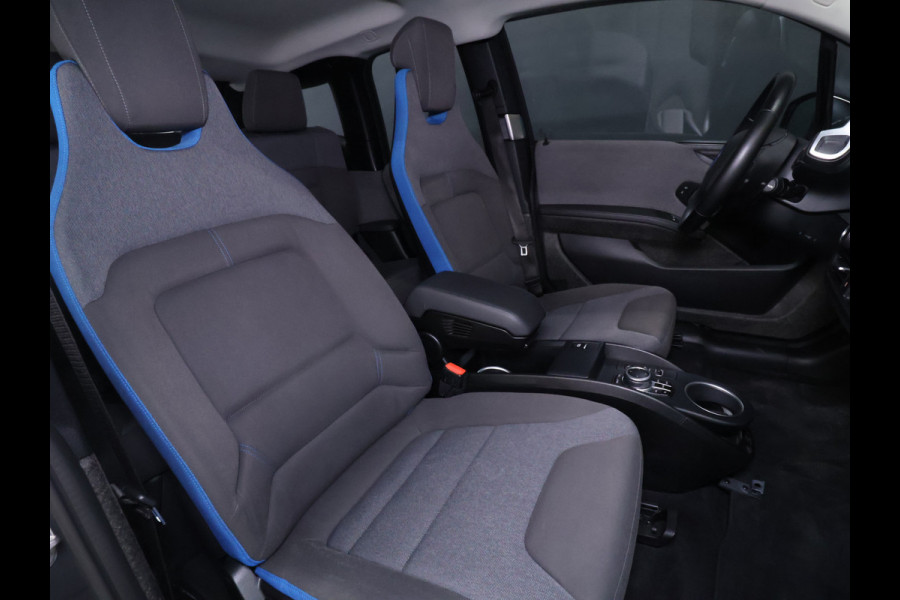BMW i3 Basis iPerformance 94Ah 33 kWh [ADAPTIVE CRUISE CONTROL, BLUETOOTH TELEFOON, ACHTERUITRIJCAMERA, PDC V+A, BMW LED, STOELVERWARMING, AUTOMATISCHE AIRCO, NIEUWSTAAT]