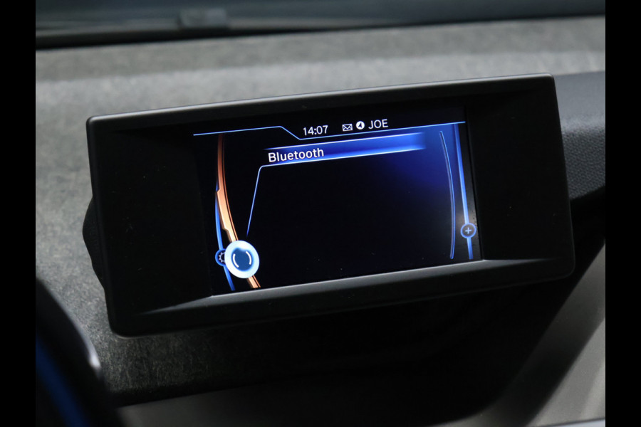 BMW i3 Basis iPerformance 94Ah 33 kWh [ADAPTIVE CRUISE CONTROL, BLUETOOTH TELEFOON, ACHTERUITRIJCAMERA, PDC V+A, BMW LED, STOELVERWARMING, AUTOMATISCHE AIRCO, NIEUWSTAAT]