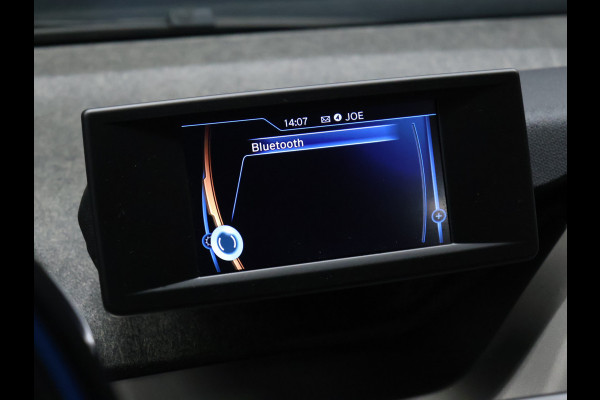 BMW i3 Basis iPerformance 94Ah 33 kWh [ADAPTIVE CRUISE CONTROL, BLUETOOTH TELEFOON, ACHTERUITRIJCAMERA, PDC V+A, BMW LED, STOELVERWARMING, AUTOMATISCHE AIRCO, NIEUWSTAAT]