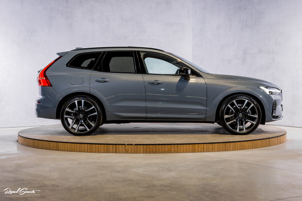 Volvo XC60 2.0 T8 Plug-in hybrid AWD Ultimate Dark Long range Luchtvering | Bowers&Wilkins | Zwenkbare trekhaak | Panorama dak | Wol interieur |