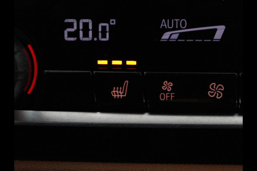 BMW 5 Serie 530i M Sport | Head-Up | Adaptive cruise | Leder | Harman/Kardon | Laserlicht | 360 Camera | Stoelverwarming | Carplay | Navigatie | Sportstoelen | Dodehoek detectie | Stuurverwarming | Live Cockpit