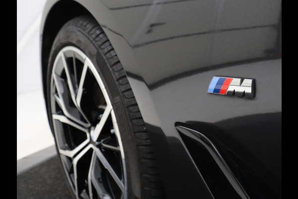 BMW 5 Serie 530i M Sport | Head-Up | Adaptive cruise | Leder | Harman/Kardon | Laserlicht | 360 Camera | Stoelverwarming | Carplay | Navigatie | Sportstoelen | Dodehoek detectie | Stuurverwarming | Live Cockpit