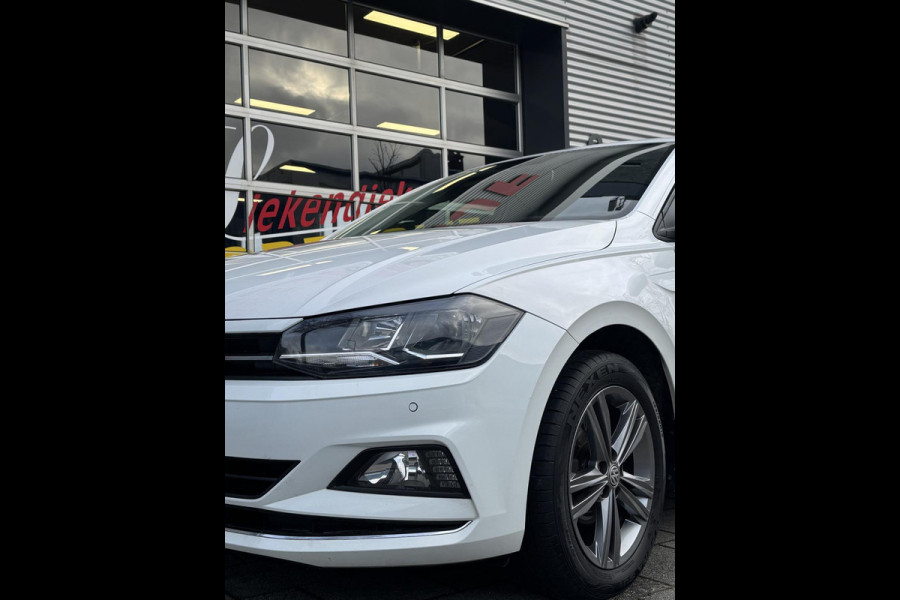 Volkswagen Polo 1.0 TSI Highline - Apple CarPlay / Navigatie Airco I LED I PDC I Sport velgen & interieur I Dealer onderhouden