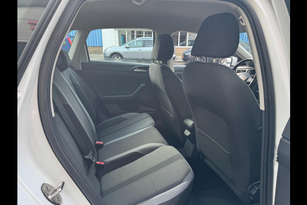 Volkswagen Polo 1.0 TSI Highline - Apple CarPlay / Navigatie Airco I LED I PDC I Sport velgen & interieur I Dealer onderhouden