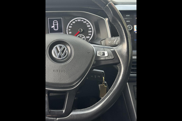 Volkswagen Polo 1.0 TSI Highline - Apple CarPlay / Navigatie Airco I LED I PDC I Sport velgen & interieur I Dealer onderhouden