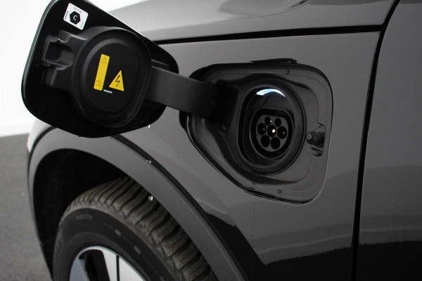 Volvo XC40 1.5 T5 Plug-in hybrid Plus Dark Volvo XC40 1.5 T5 Recharge Plus Dark | Navigatie | Climate Control | Adaptive Cruise Control  | 18"LMV | Parkeer sensoren | Dab | Led