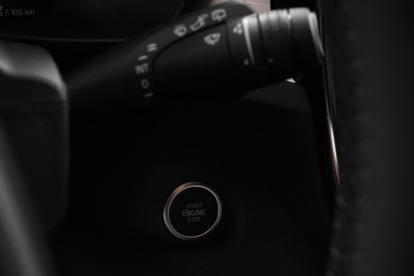 Volvo XC40 1.5 T5 Plug-in hybrid Plus Dark Volvo XC40 1.5 T5 Recharge Plus Dark | Navigatie | Climate Control | Adaptive Cruise Control  | 18"LMV | Parkeer sensoren | Dab | Led