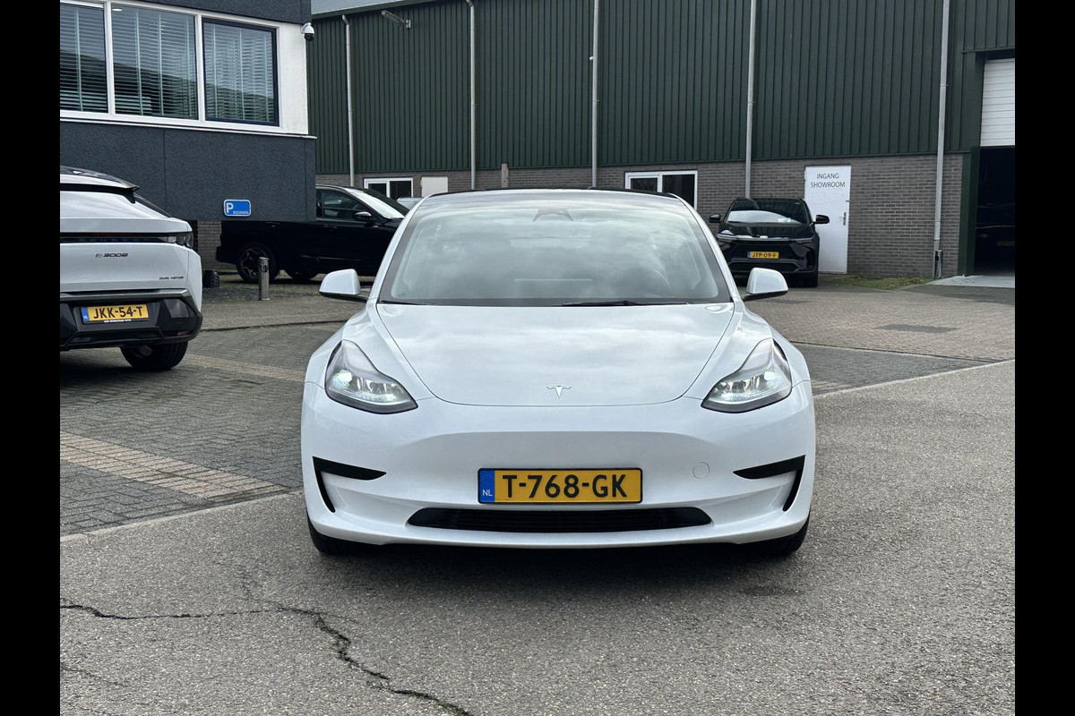 Tesla Model 3 Standard RWD Plus 60 kWh | SOH 93% | VOLLEDIGE TESLA GARANTIE TOT 01-06-2027 OF 80k KM | STOEL VERWARMING VOOR/ACHTER | STUURVERWARMING | NETTE AUTO |
