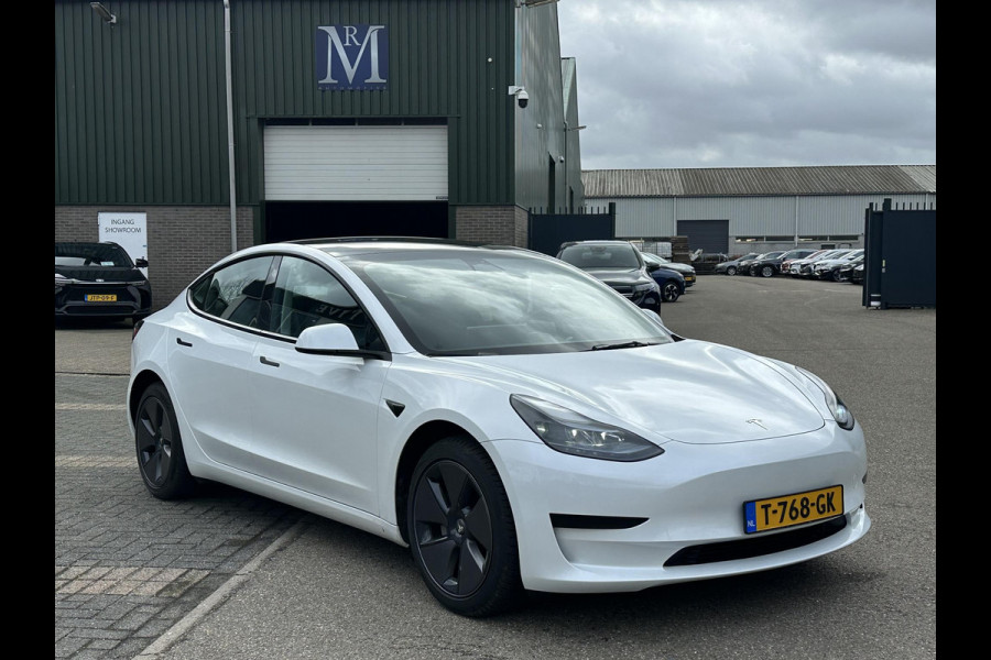 Tesla Model 3 Standard RWD Plus 60 kWh | SOH 93% | VOLLEDIGE TESLA GARANTIE TOT 01-06-2027 OF 80k KM | STOEL VERWARMING VOOR/ACHTER | STUURVERWARMING | NETTE AUTO |