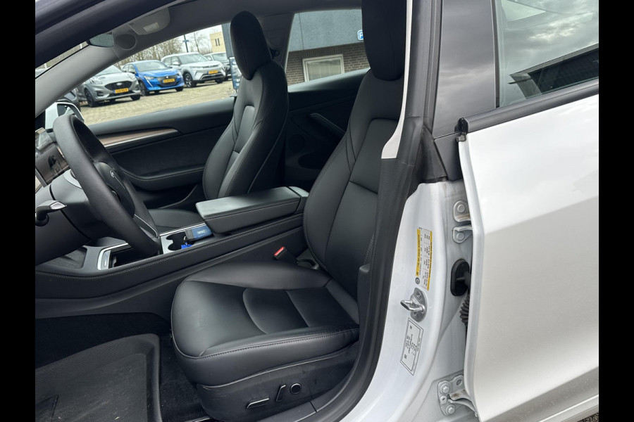 Tesla Model 3 Standard RWD Plus 60 kWh | SOH 93% | VOLLEDIGE TESLA GARANTIE TOT 01-06-2027 OF 80k KM | STOEL VERWARMING VOOR/ACHTER | STUURVERWARMING | NETTE AUTO |