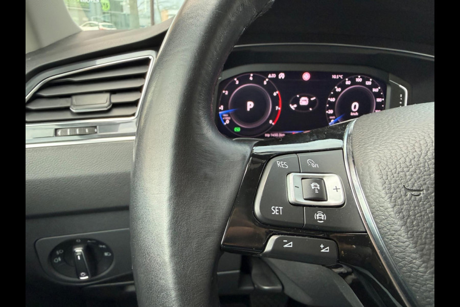 Volkswagen Tiguan Allspace 1.5 TSI Comfortline Business 7p. - Automaat - Virt.Cockpit - Navi - Trekhaak - Org.NL
