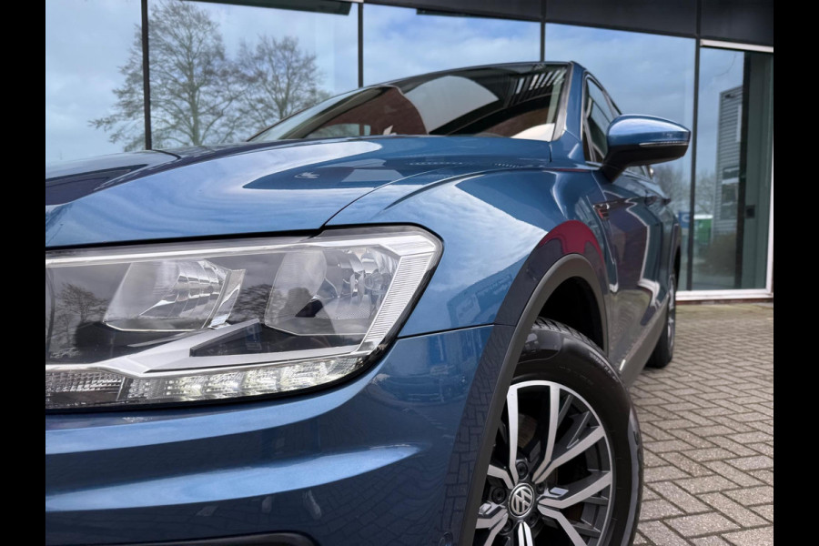 Volkswagen Tiguan Allspace 1.5 TSI Comfortline Business 7p. - Automaat - Virt.Cockpit - Navi - Trekhaak - Org.NL