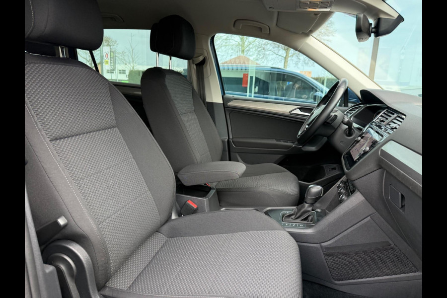 Volkswagen Tiguan Allspace 1.5 TSI Comfortline Business 7p. - Automaat - Virt.Cockpit - Navi - Trekhaak - Org.NL